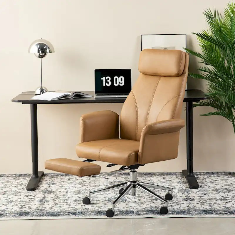 Fauteuil de bureau pivotant à dossier haut Ivoire/Chameau avec repose-pieds, simple, en cuir PU + tapis en laine de 1,5 m