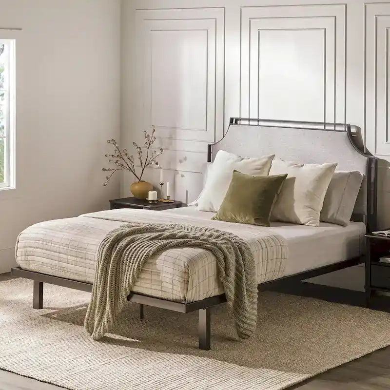Cadre de lit Queen en métal courbé et tissu gris/beige, 1 personne